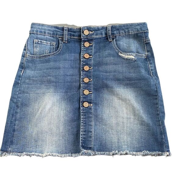 INDIGO REIN Juniors and Women’s Distressed Mini Jean Skirt, Size 25 (Juniors 3) - Picture 2 of 6